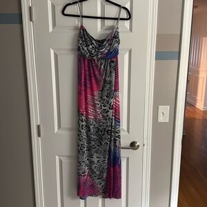 Women’s straplesss sundress